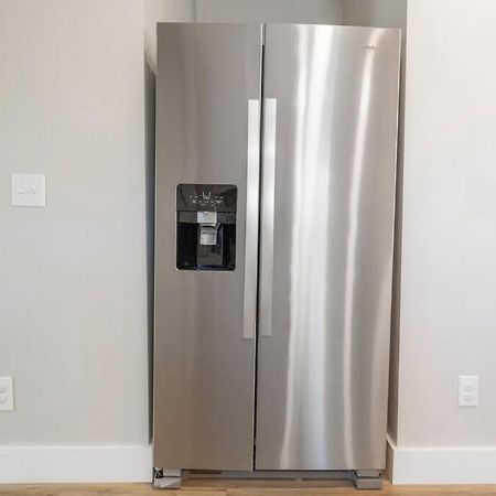 Brand New Cozy Modern Bungalow W/Hot Tub+Movieroom 7 Min From Uptown Charlotte Exteriör bild
