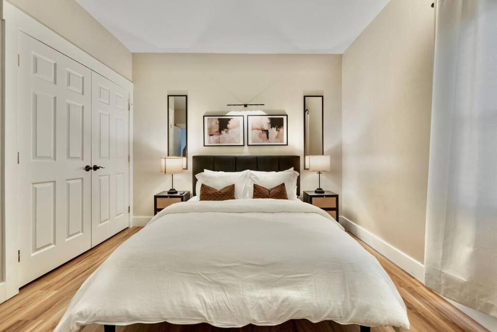 Brand New Cozy Modern Bungalow W/Hot Tub+Movieroom 7 Min From Uptown Charlotte Exteriör bild